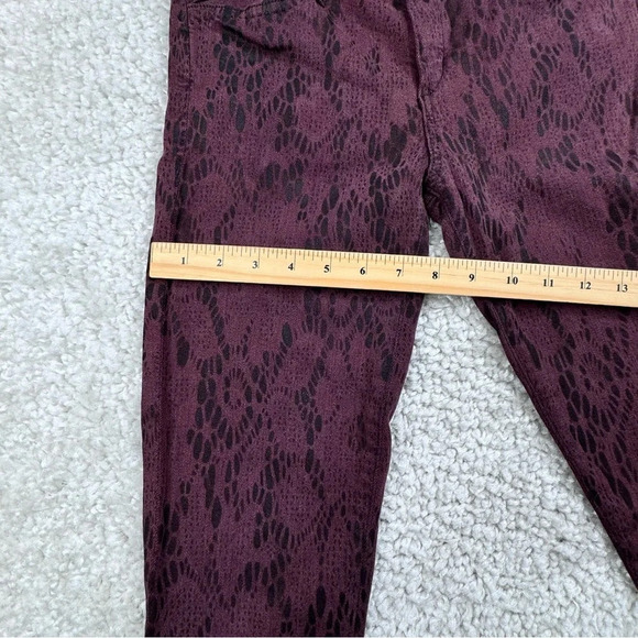 Goldsign Skinny Pants Jeans in Burgundy Animal Print. Size 27. Made in USA - Picture 13 of 15